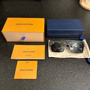 Louis Vuitton Waimea L Sunglasses